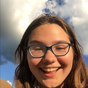 Meet your Posher, Lucy